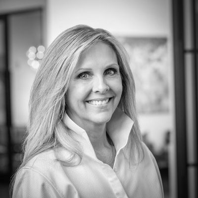 Brenda Holliday headshot, Cottonwood Title